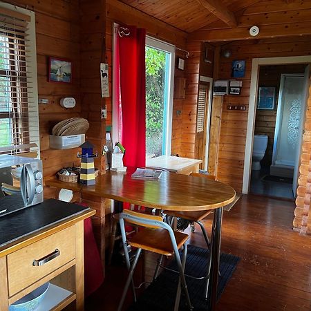 Tudor Lodge With Pool & Bbq Cabin Liskeard Εξωτερικό φωτογραφία